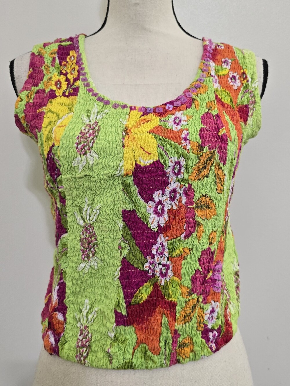 FAITH size Small Gree Floral‎ Hibiscus Smocked Beaded Cropped Tank Lime/Pink